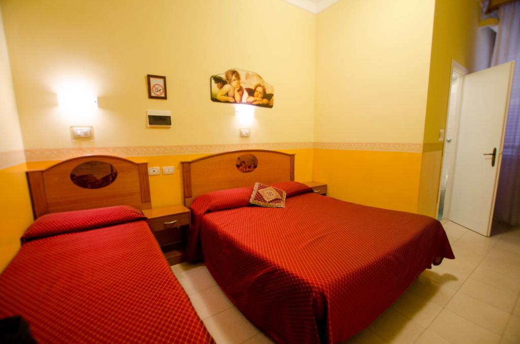 Hotel Cherubini Roma Esterno foto