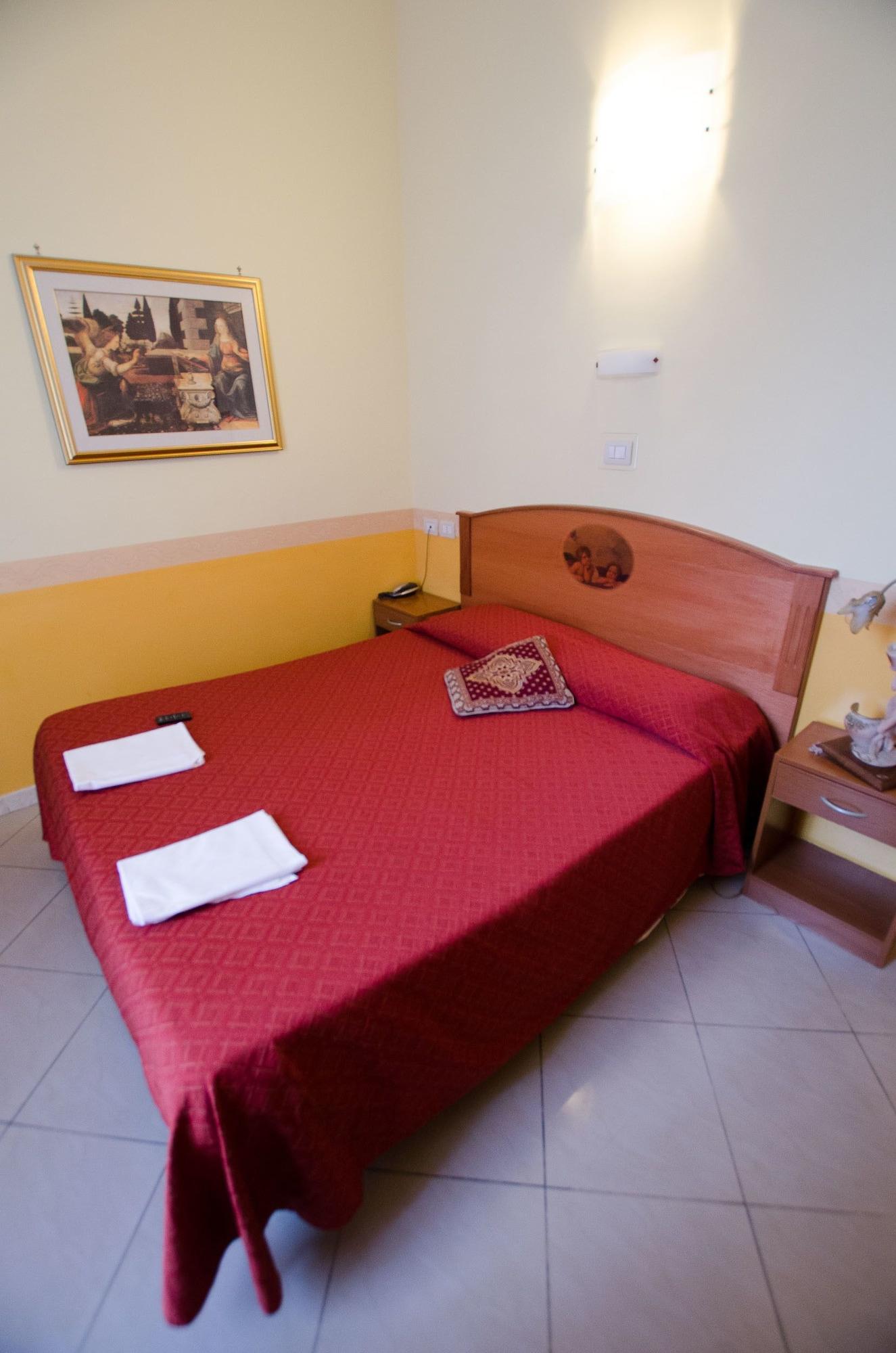 Hotel Cherubini Roma Esterno foto