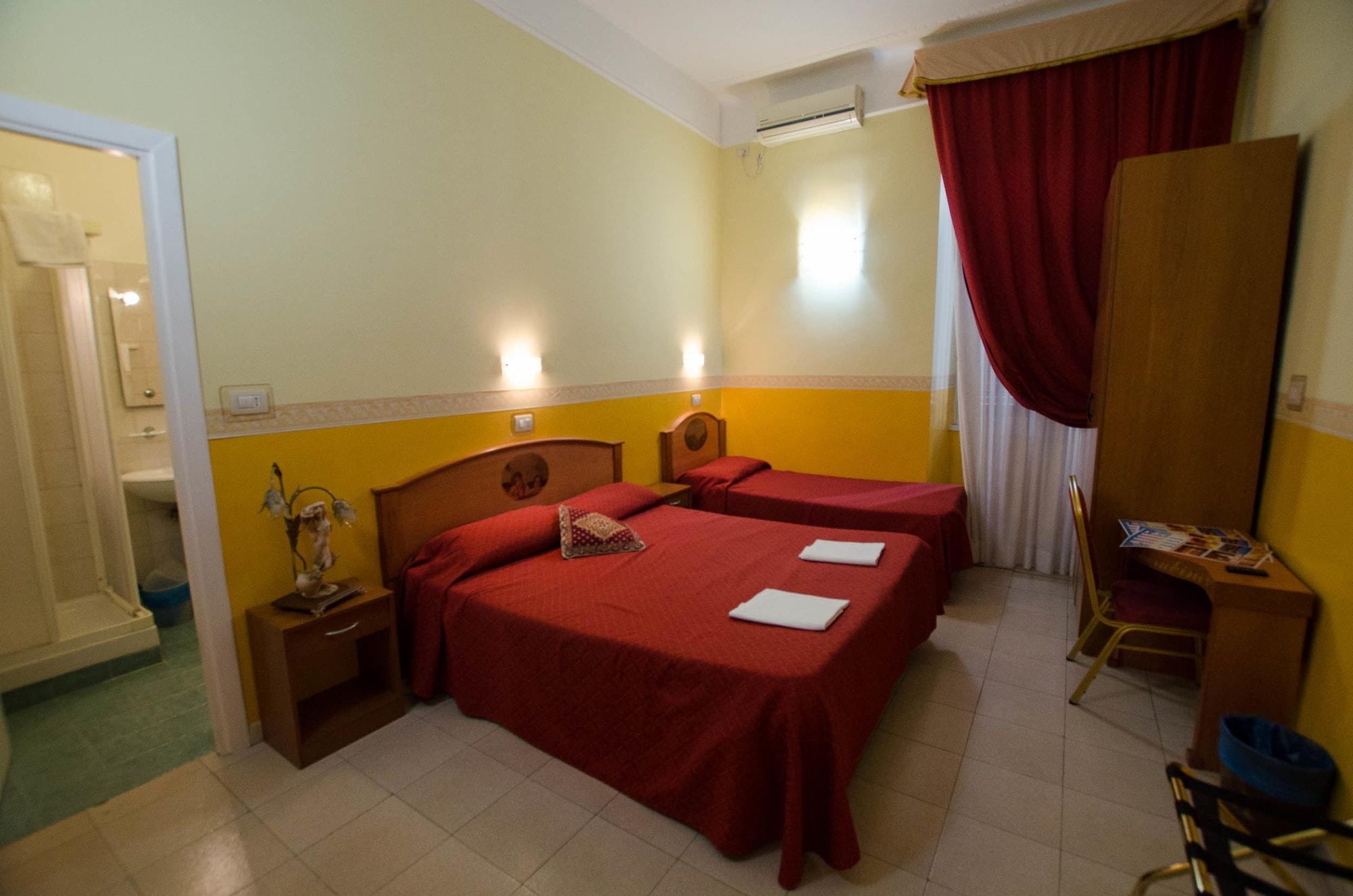 Hotel Cherubini Roma Esterno foto