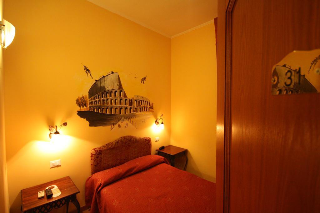 Hotel Cherubini Roma Esterno foto