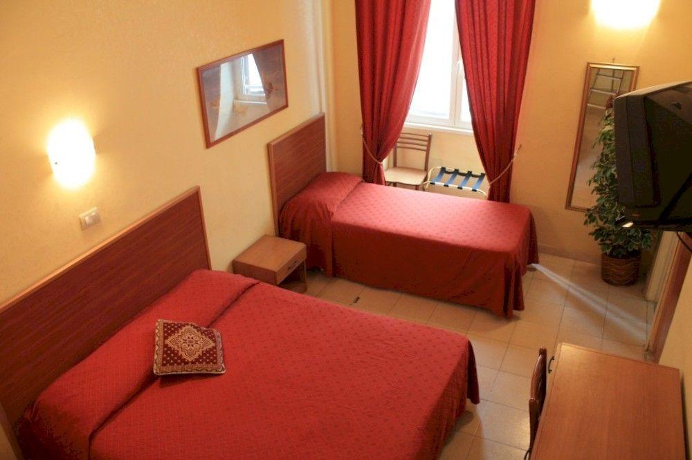 Hotel Cherubini Roma Esterno foto